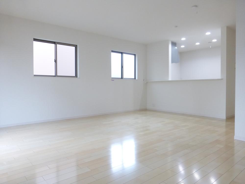 Living. 1 Building Indoor (October 22, 2013) Shooting