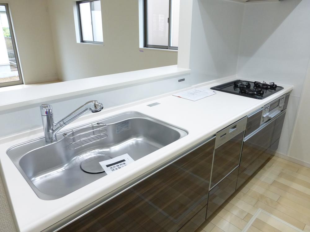 Kitchen. 1 Building Indoor (October 22, 2013) Shooting