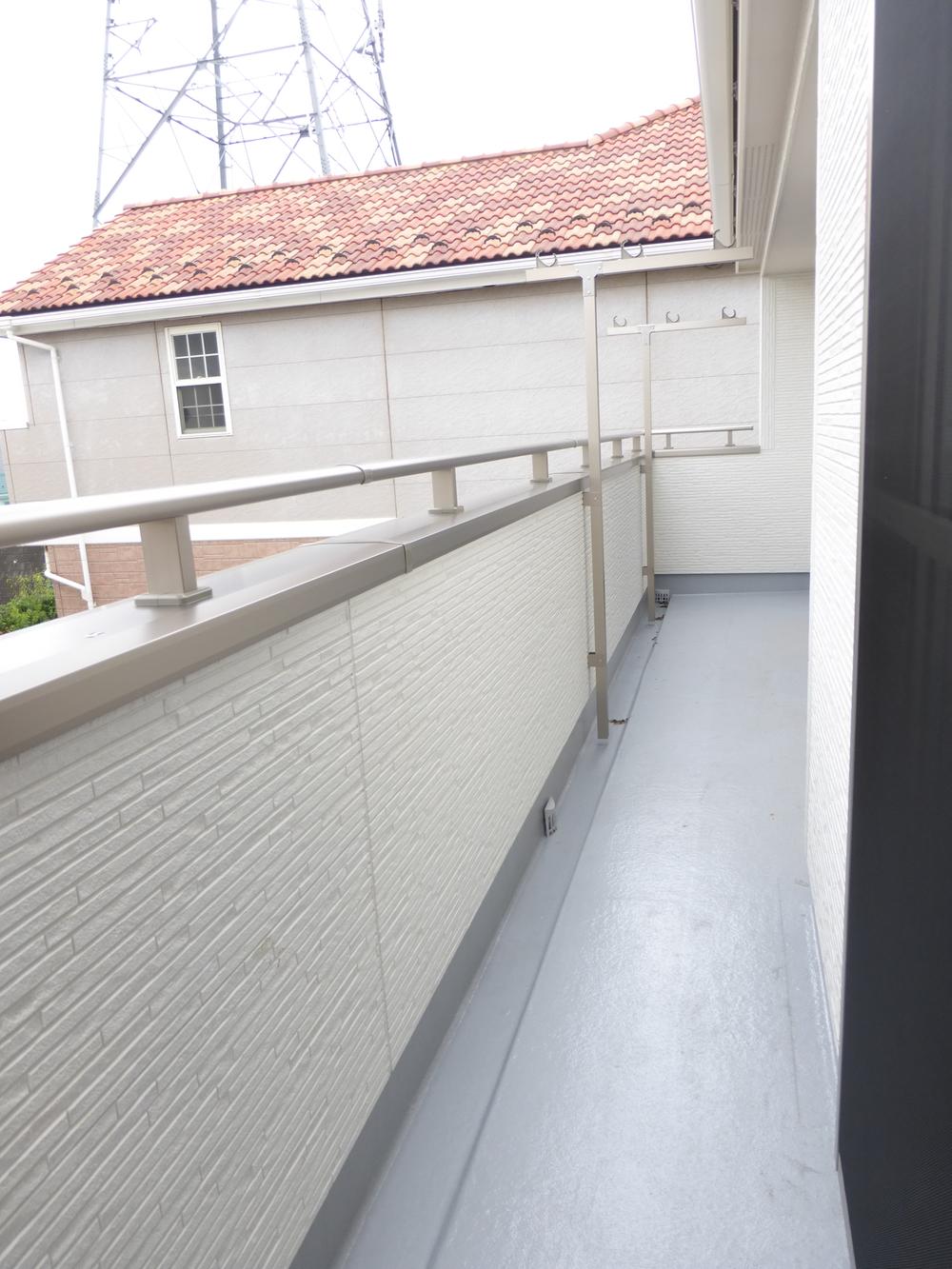 Balcony. 1 Building Local (October 22, 2013) Shooting