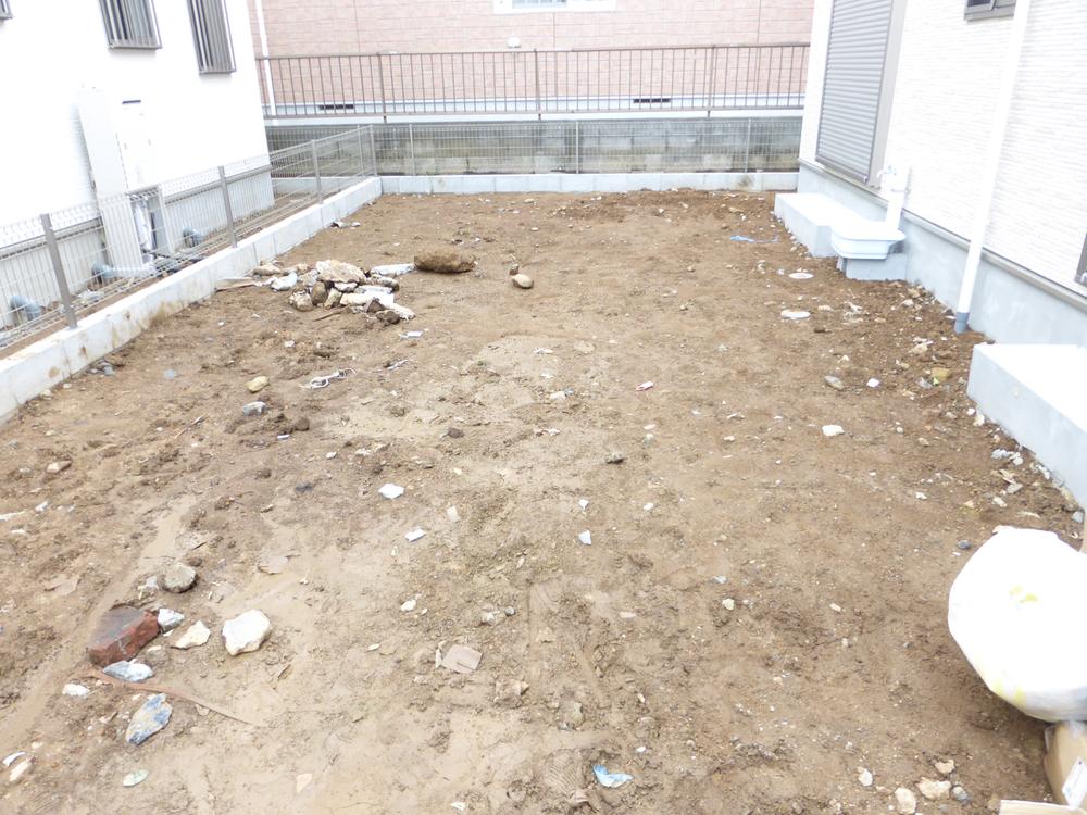 Garden. 1 Building Local (October 22, 2013) Shooting