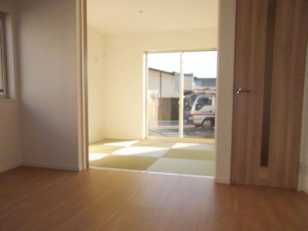 Non-living room. Indoor (10 May 2013) Shooting