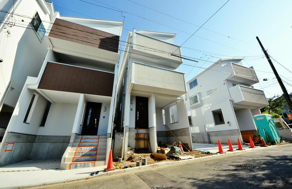 Local appearance photo