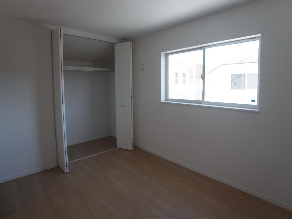 Non-living room. Indoor (11 May 2013) Shooting