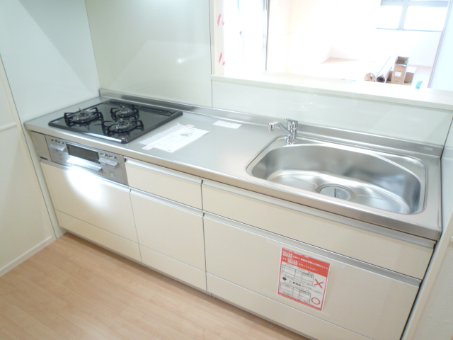 Kitchen. System Kitchen 3-neck It is easy to dishes