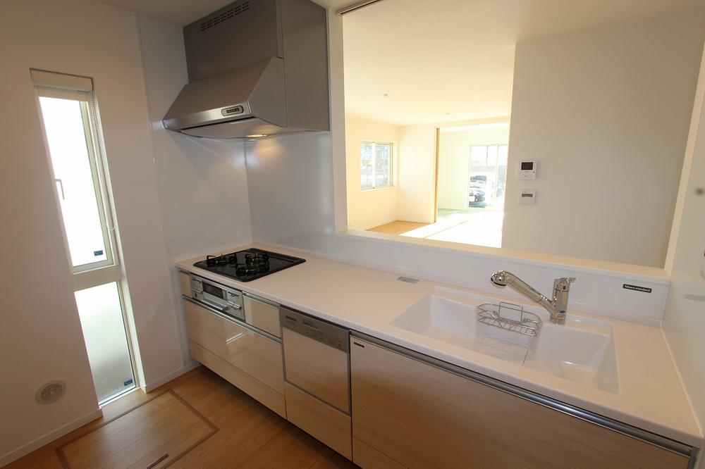 Kitchen. A Building face-to-face system Kitchen ・ Water filter ・ Dishwasher equipment