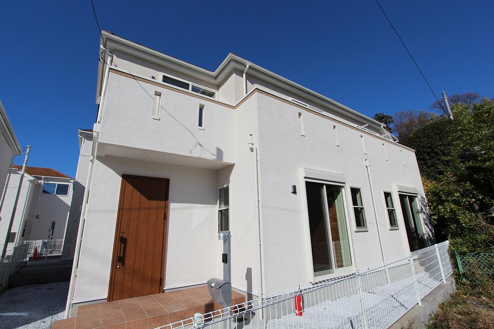 Local appearance photo. E Building appearance, The south is a good hit yang have opened.