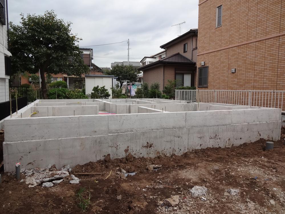 Local appearance photo. Local (10 May 2013) Shooting