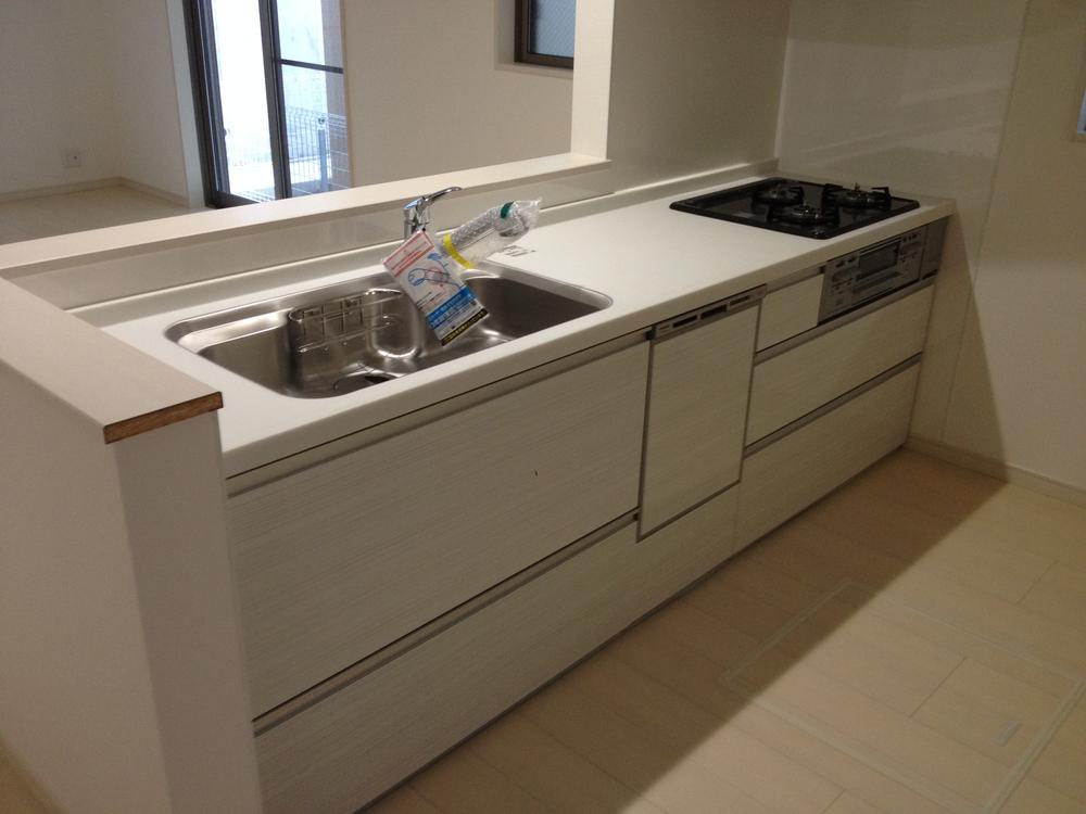 Same specifications photo (kitchen)