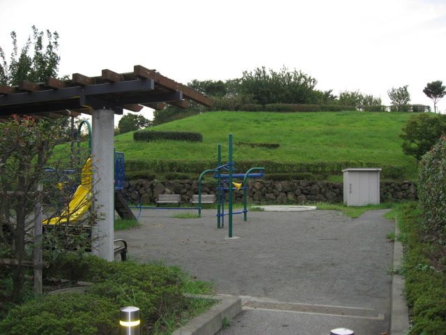 park. 303m until Nakagawa Hachimanyama park (park)