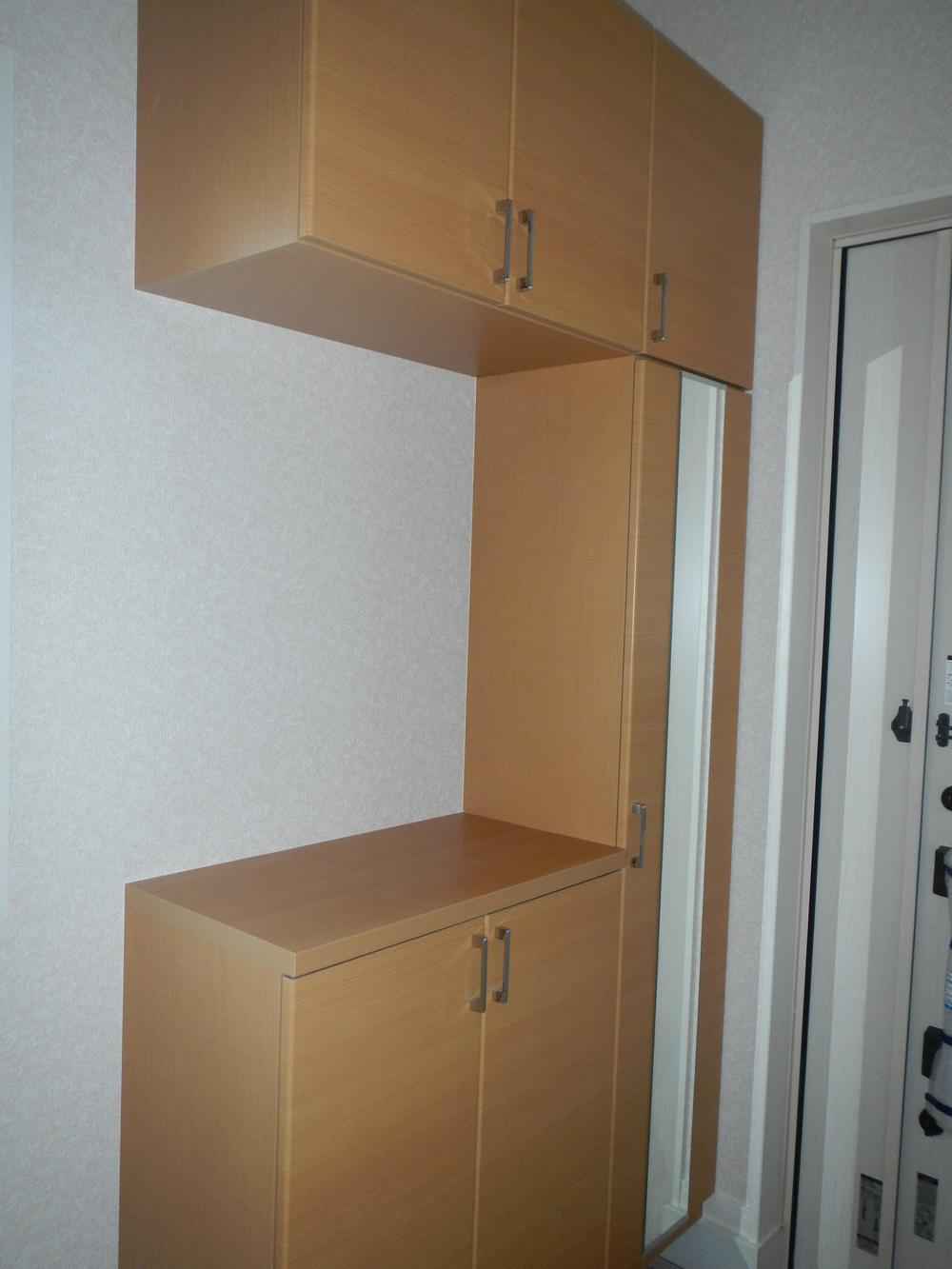 Entrance. Local (11 May 2013) Shooting