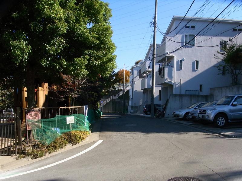 Local photos, including front road. Frontal road