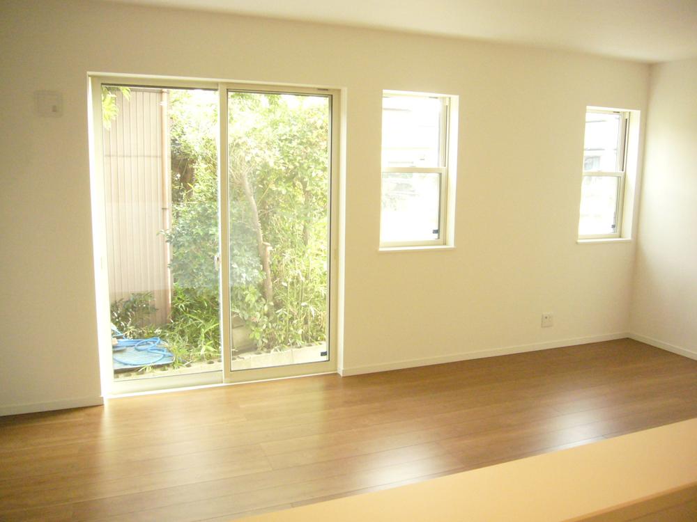 Living. E Building Indoor (November 28, 2013) Shooting