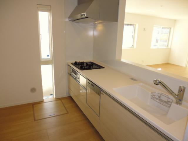 Kitchen. Indoor (November 30, 2011) Shooting