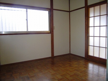 Living and room. It is a photograph of the same type separate room. 