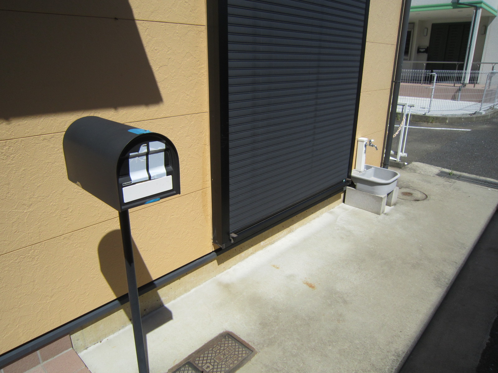 Other Equipment. Porch: 〒 & faucet