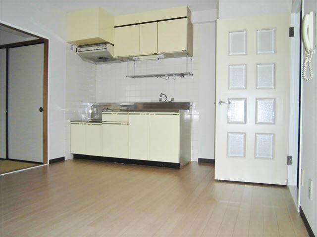 Other room space. dining kitchen