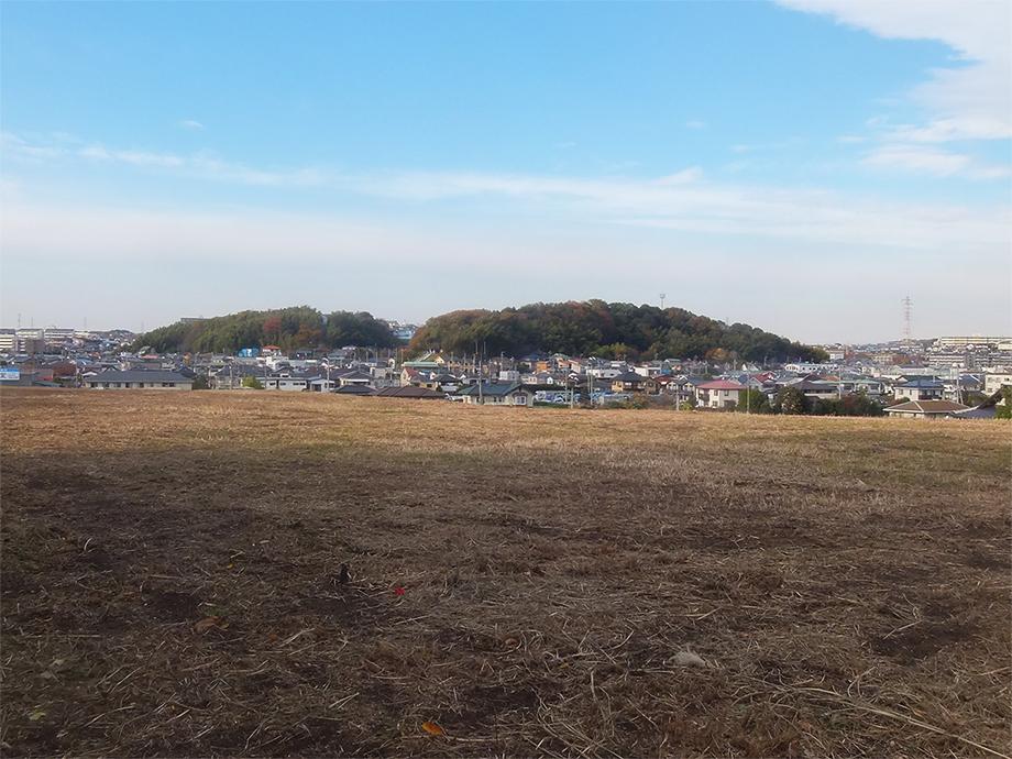 View photos from the local. View from the site (November 2013) shooting ● also unsightly utility poles and wires without, No nothing to obstruct the view! ! Why not spend the eternity of time while watching the scenery of the dusk of the center north?