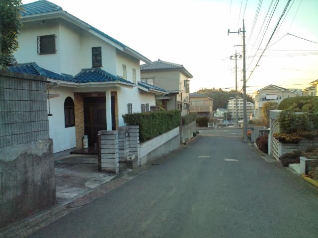 Local photos, including front road. Local (10 May 2013) Shooting