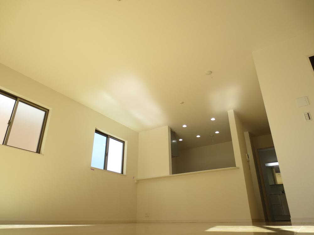 Living. 1 Building. It will pledge LDK20.