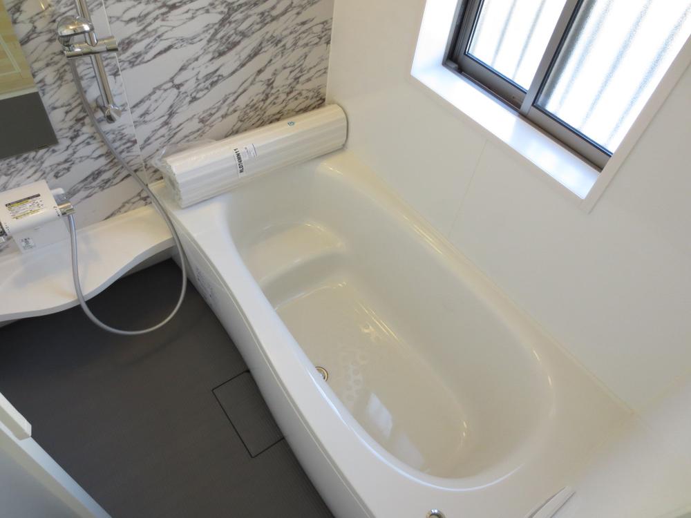 Bathroom. 1 Building. It will take a bath.