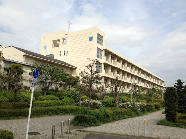 Primary school. It continued until the elementary school 750m