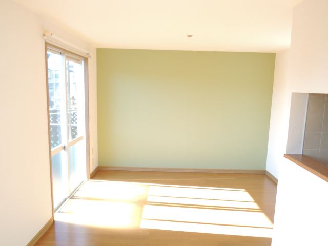 Living and room. Sunny LDK