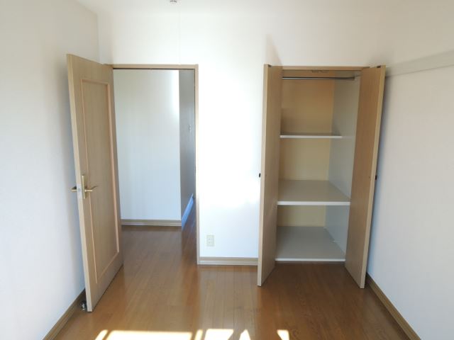 Living and room. Second floor Western-style room