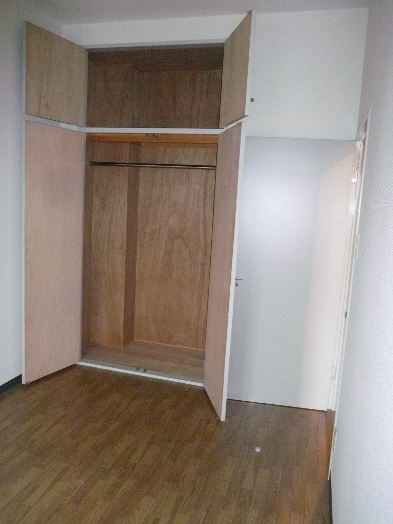 Living and room. Western-style 5.1 tatami mats (2) Will be inverted type of photo.