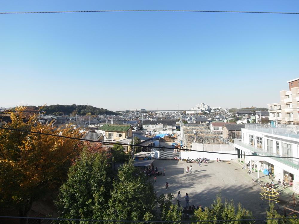 View photos from the dwelling unit. View from local (September 2013) Shooting