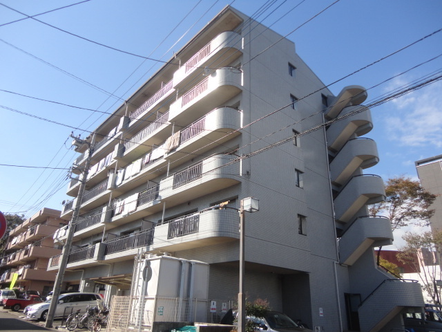 Building appearance. Located in the ward office Street