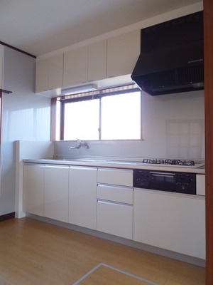 Kitchen. 3 is the neck of the system Kitchen