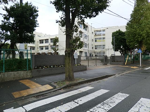 Primary school. Katsuta has set the educational goals to become the 630m himself shining child to elementary school