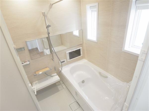 Bathroom. Bathroom 2013 / 10 shooting