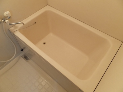 Bath. Bathing with cleanliness