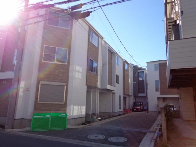 Local photos, including front road. Local appearance (You can preview your! )