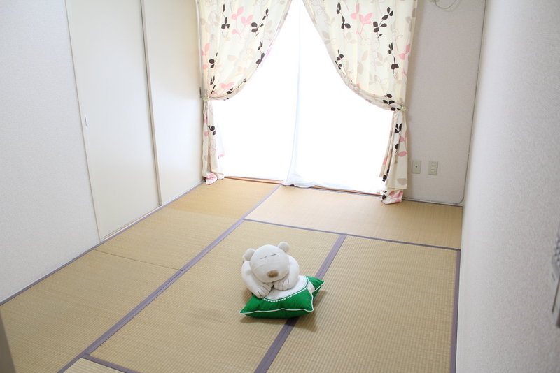Living and room. South 6 Pledge Japanese-style room! !