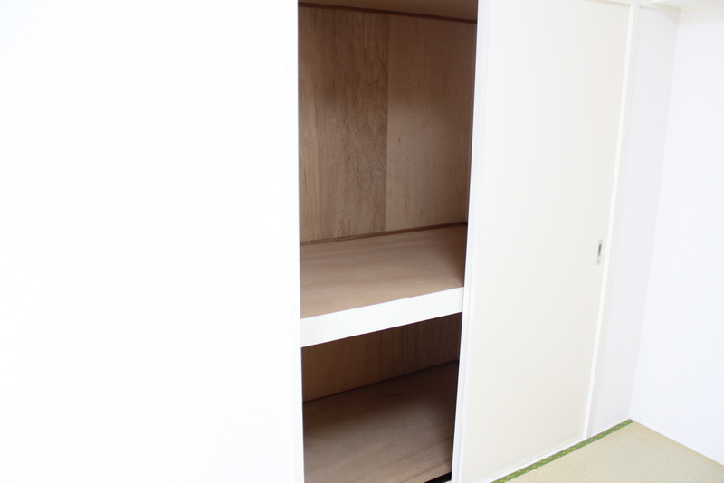 Receipt. Closet in the Japanese-style room!