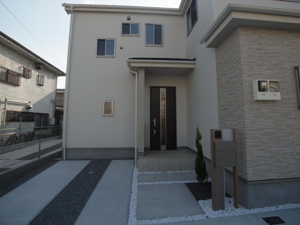 Entrance. Indoor (11 May 2011) Shooting