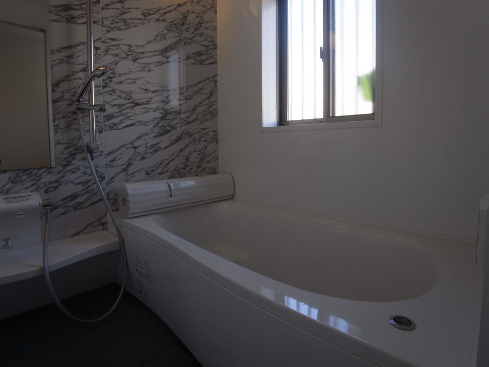 Bathroom. Indoor (11 May 2013) Shooting