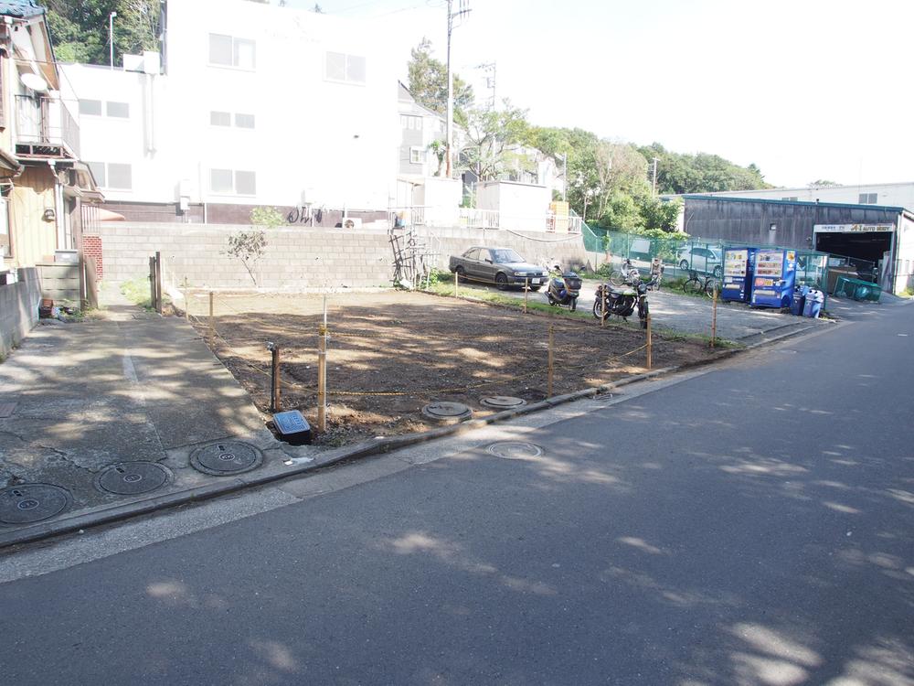 Local appearance photo. Local (10 May 2013) Shooting