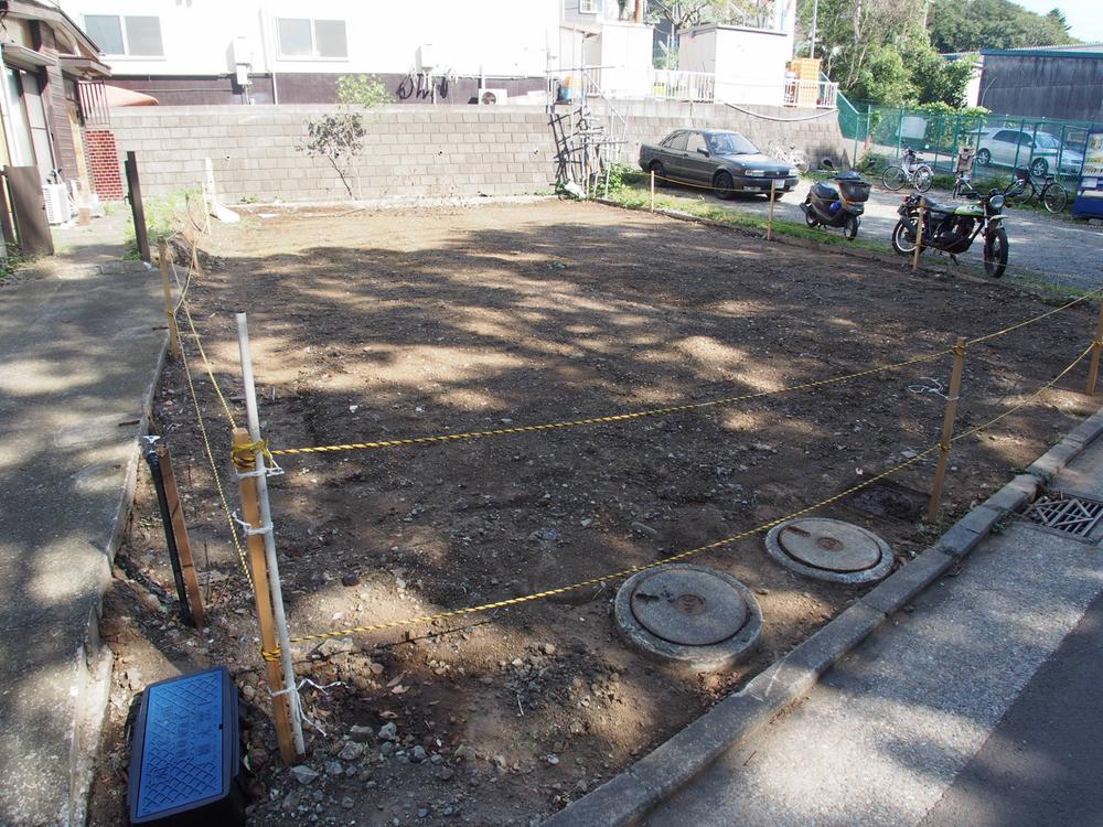 Local appearance photo. Local (10 May 2013) Shooting