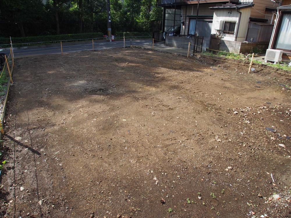 Local appearance photo. Local (10 May 2013) Shooting