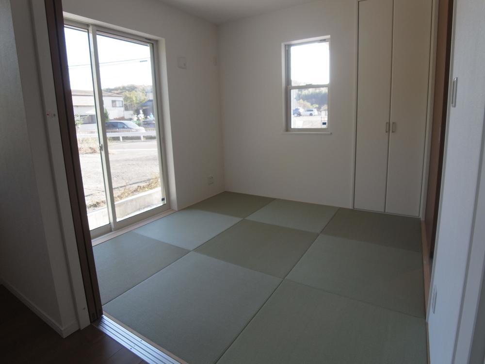 Non-living room. Indoor (11 May 2013) Shooting