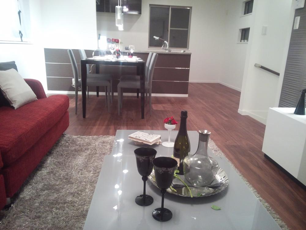 Same specifications photos (living). Same specifications ※ Furniture is not attached.