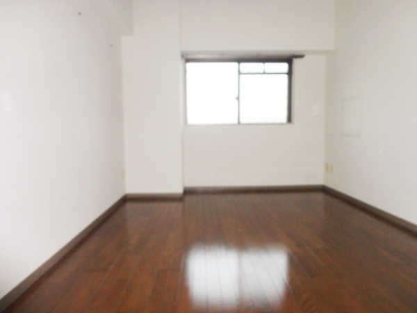 Other room space. The living room is a picture