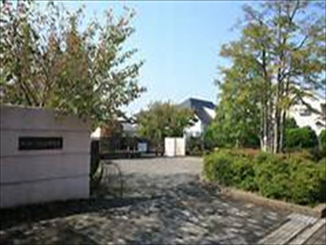 Junior high school. Nakagawanishi 700m until junior high school (junior high school)