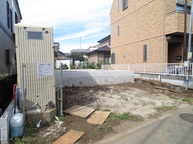 Local appearance photo. Local (10 May 2013) Shooting