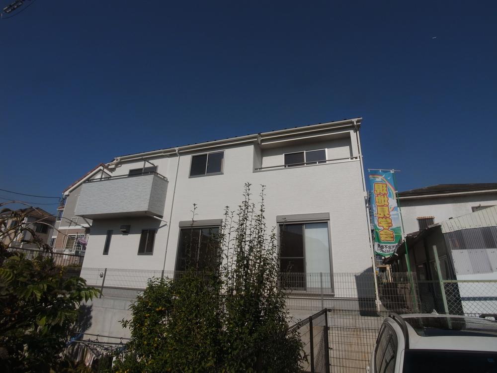 Local appearance photo. Local (11 May 2013) Shooting