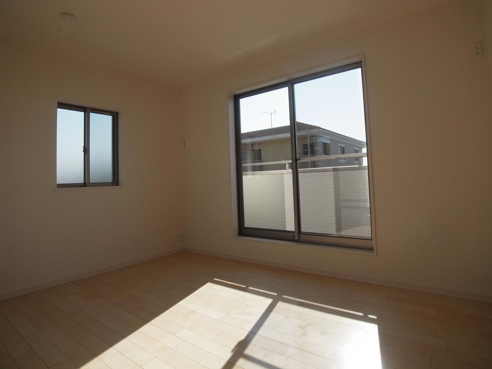 Non-living room. Indoor (11 May 2013) Shooting