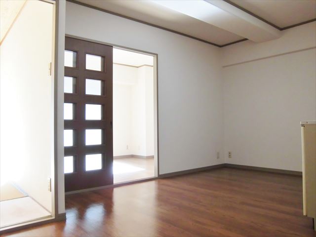 Other room space. dining kitchen